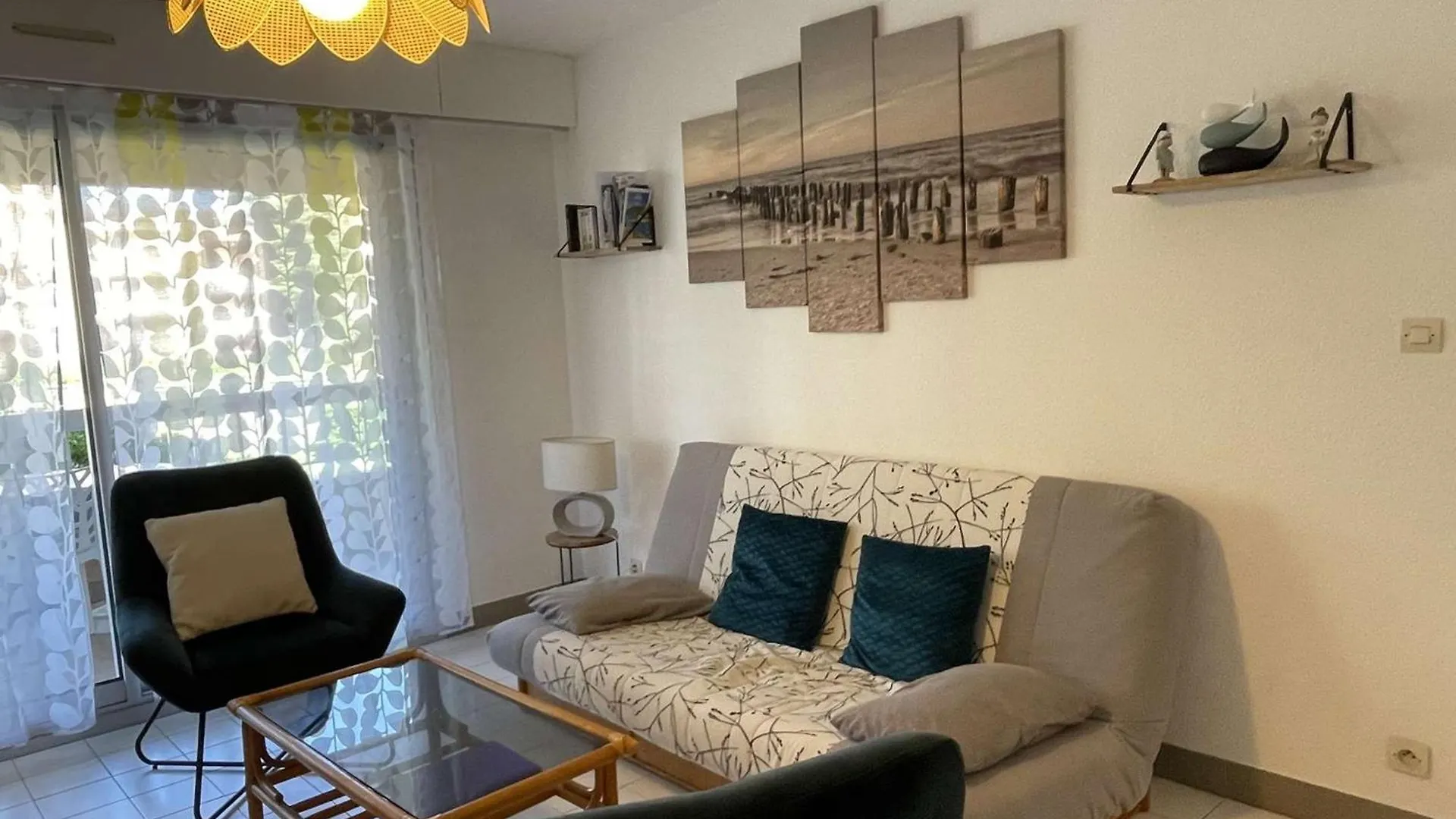 Appartement Climatise Avec Terrasse Et Piscine Au Lavandou - Fr-1-308-168 Le Lavandou 0*,  Frankrike